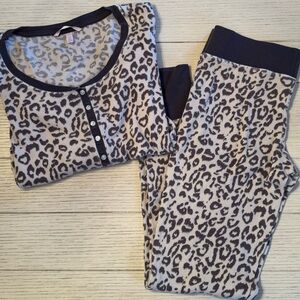 VINTAGE Victoria’s Secret Leopard Print Pajama Set